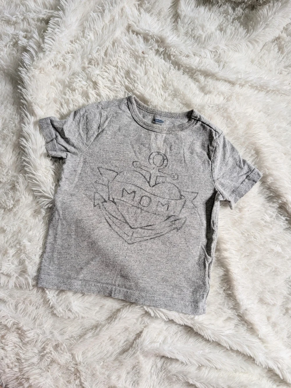 Old Navy Gray Short Sleeve 'Mom' Anchor Graphic Tshirt Size 2T